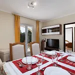 Apartmán Schoene Mira 1 Mit Terrasse By Interhome *