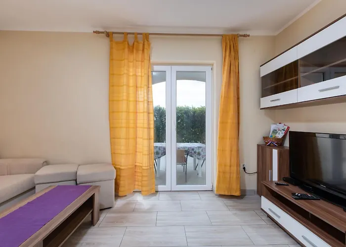 Schoene Mira 1 Mit Terrasse By Interhome * Punat