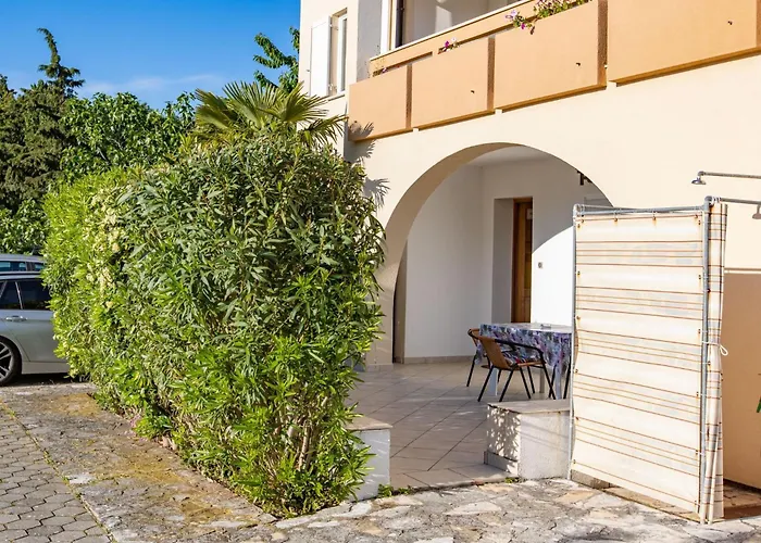 Apartament Schoene Mira 1 Mit Terrasse By Interhome *